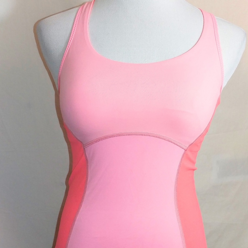 Lululemon athletica womans workout tank size 2